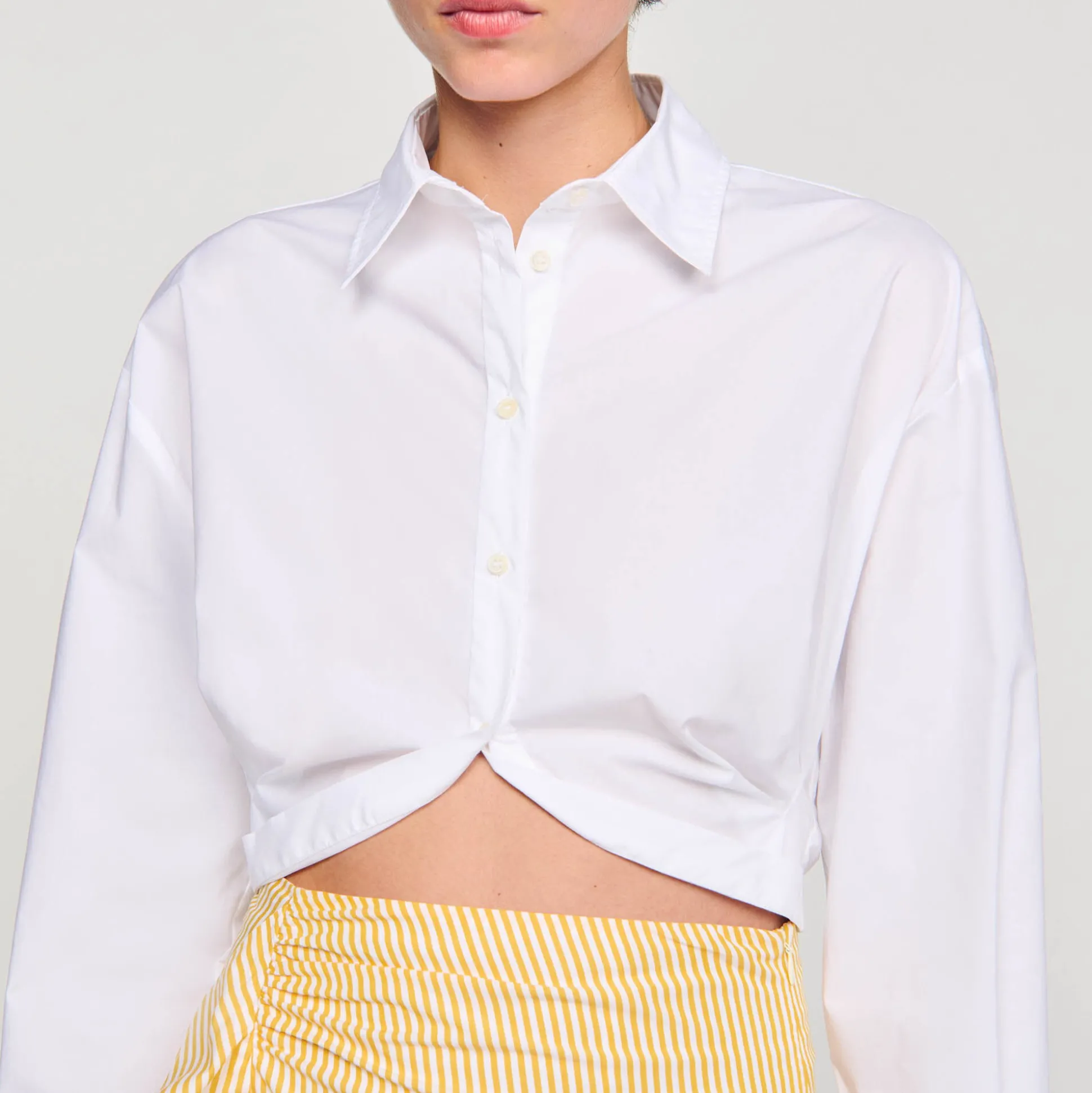 Chemise Courte Torsadée