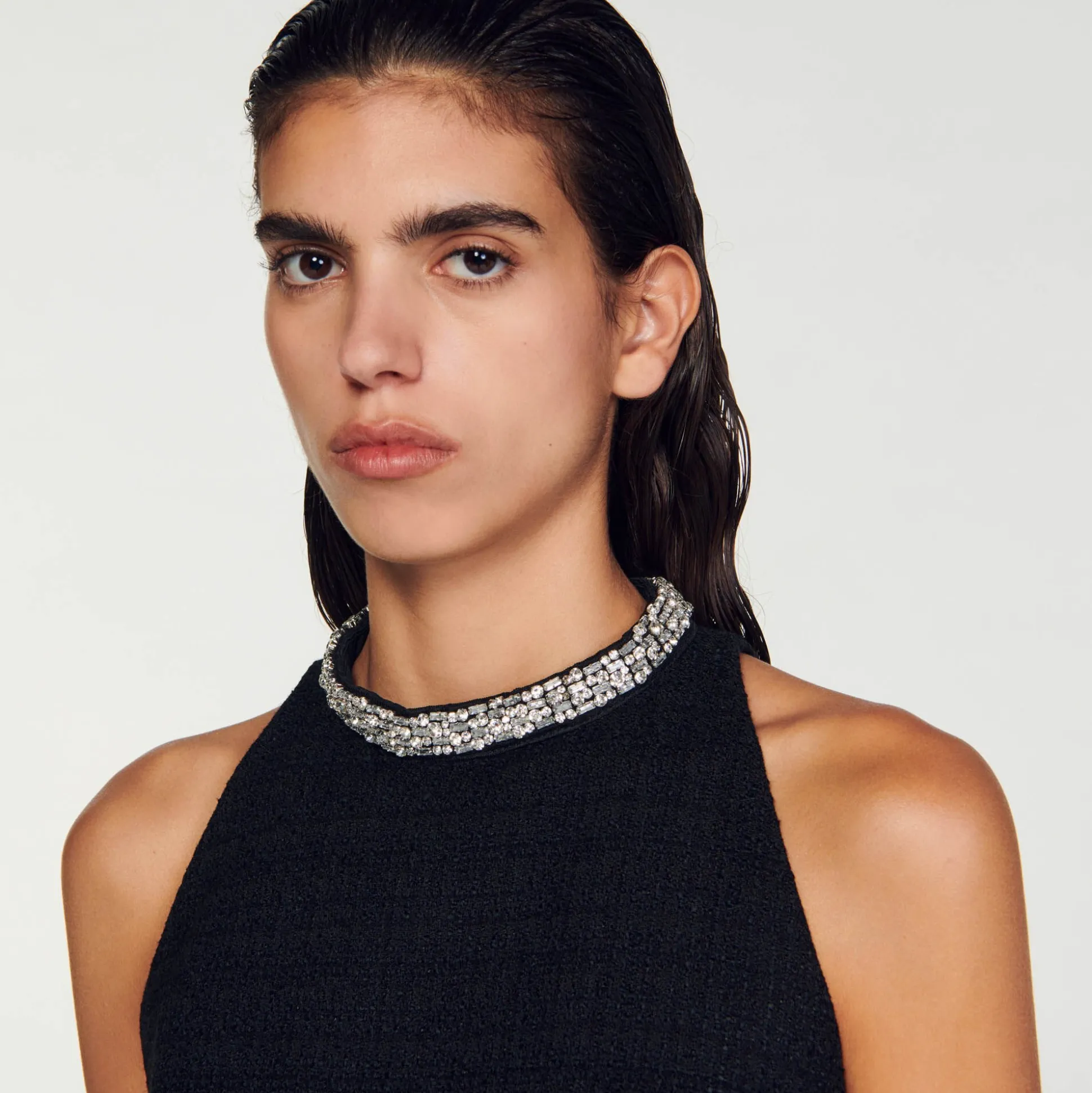 Robe à Col Bijoux