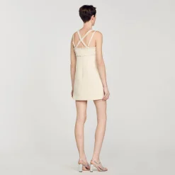 Robe Courte Ornée De Perles