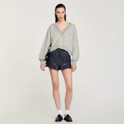 Sweatshirt Court